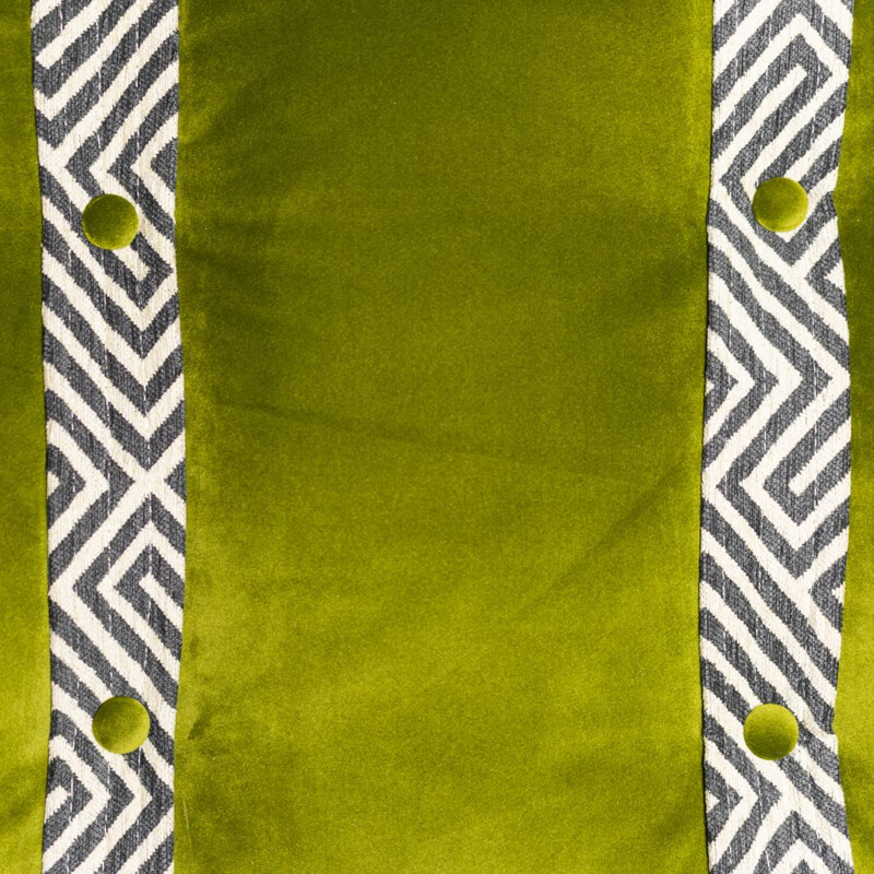 Coppia di poltrone vintage in velluto verde con cuscino, 1970