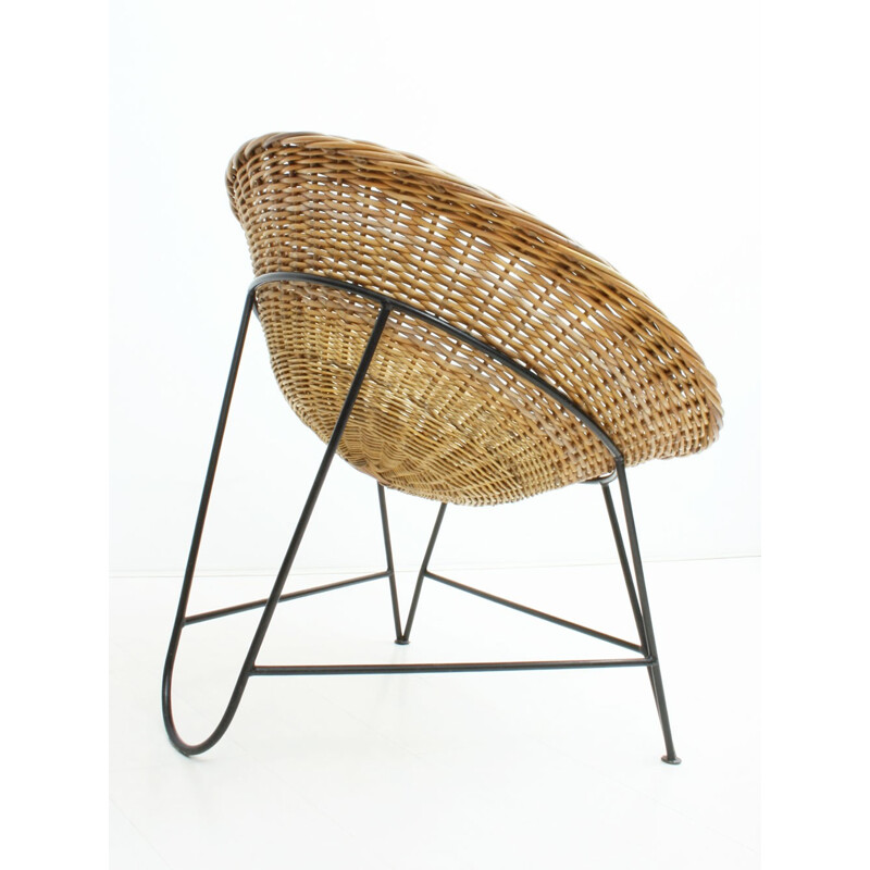 Pair of French lounge chairs in wicker - 1950s