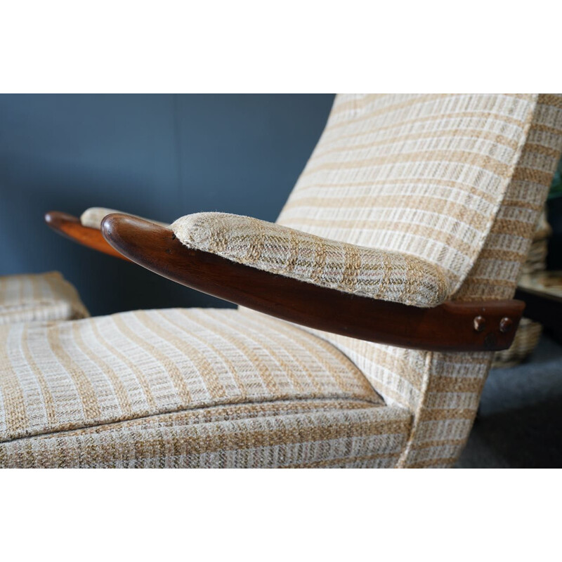 Ein Paar dänische Vintage-Sessel aus Palisanderholz und kariertem Stoff