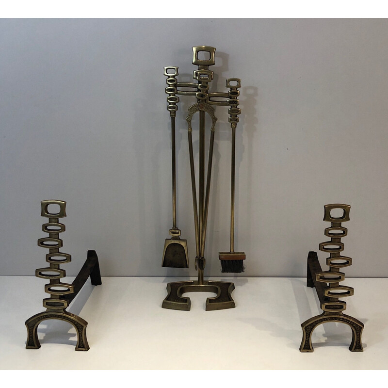 Pair of vintage modernist brass andirons with fire kit, Italy 1970