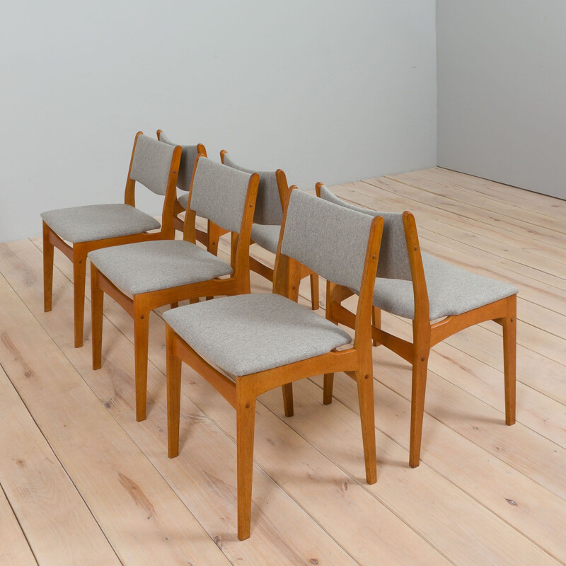 Set of 6 vintage oakwood dining chairs by Johannes Andersen for Uldum Mobelfabrik, Denmark 1960s