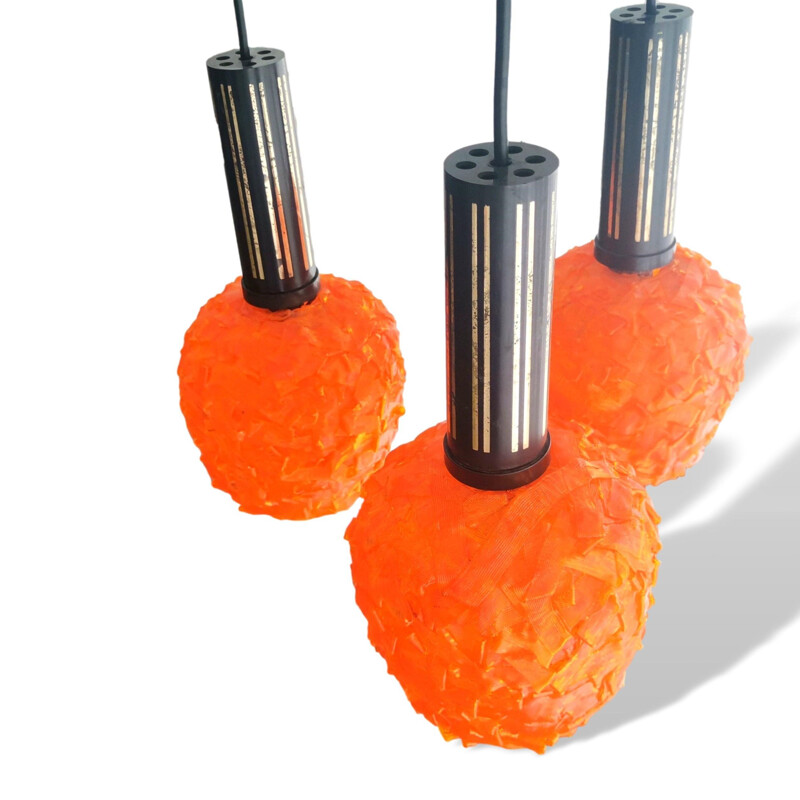 Vintage Italian "spanhetti" hanging lamp in orange lucite, 1960