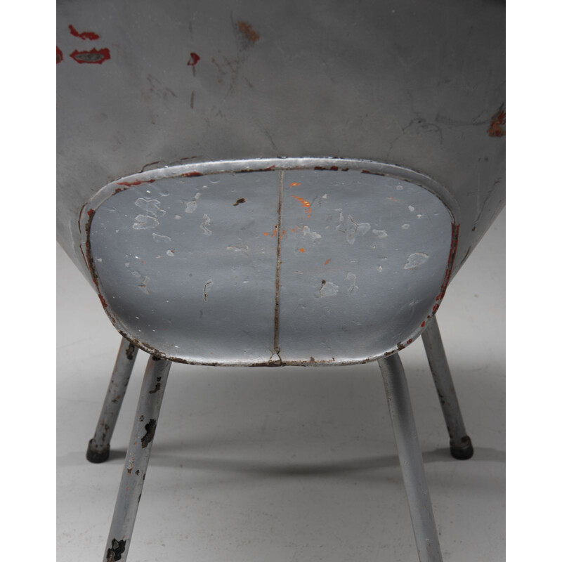 Pareja de sillas metálicas de exterior de época, 1950