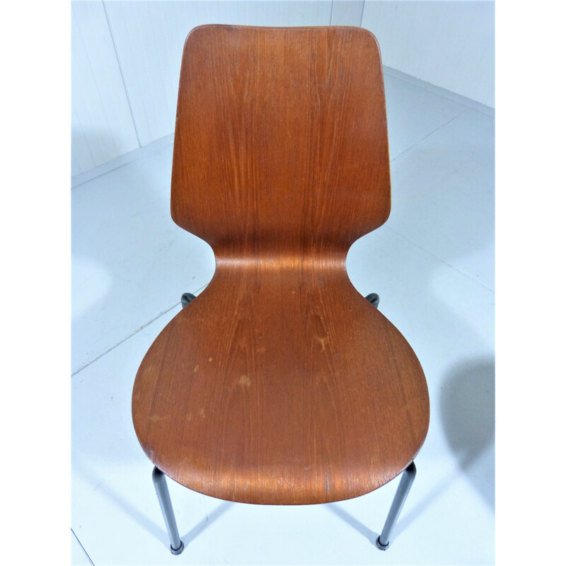 Suite de 8 chaises empilables en teck contreplaqué - 1950