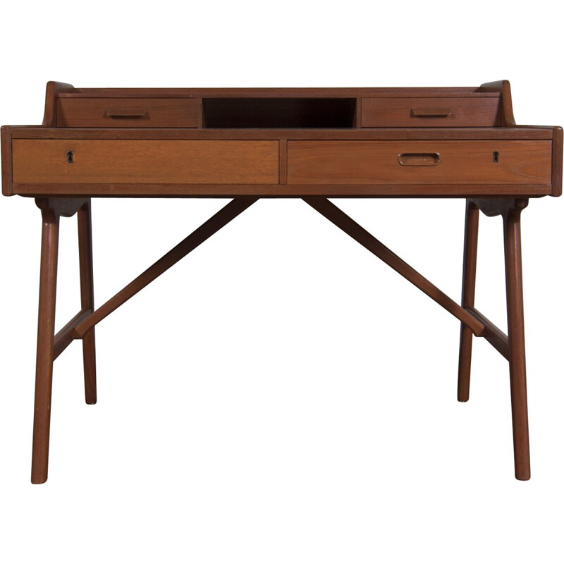 Vinde Møbelfabrik writing desk in teak, Arne Wahl IVERSEN - 1960s