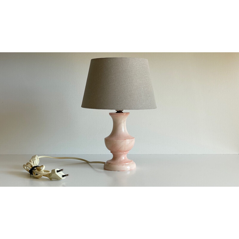 Vintage lamp with feet in pink alabaster stone