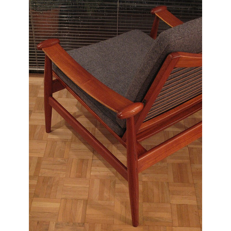 Pair of "Model 133" Spade stolen chairs, Finn JUHL - 1950s