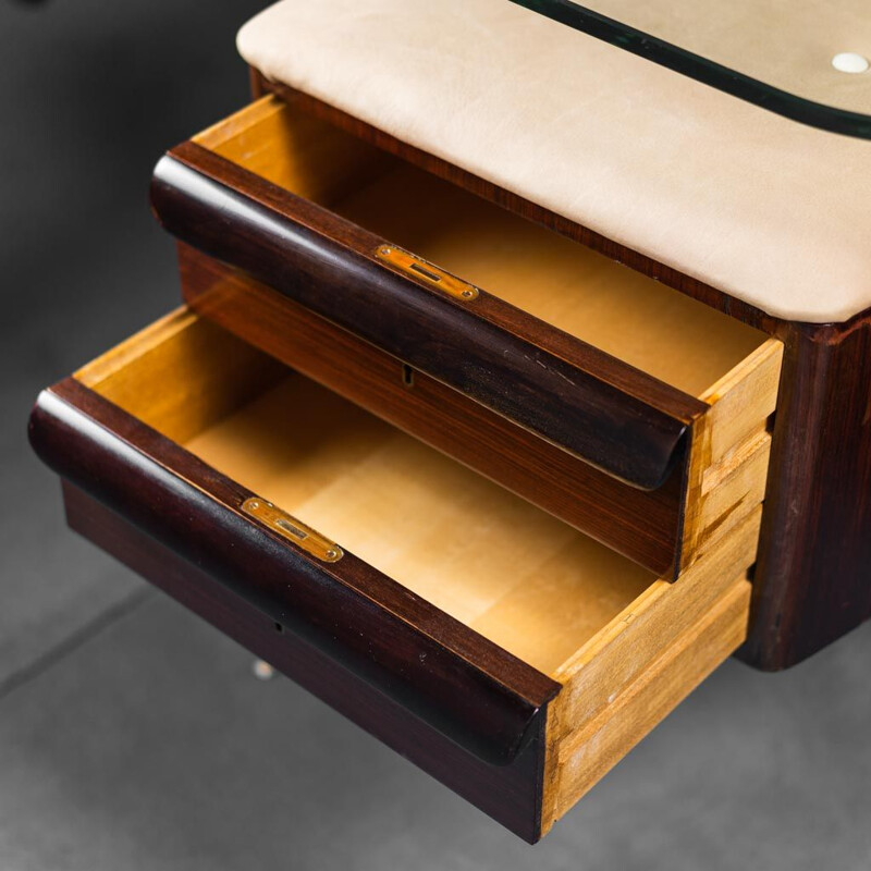 Vintage desk in wood and beige leather with three chairs by Vittorio Dassi, 1950s