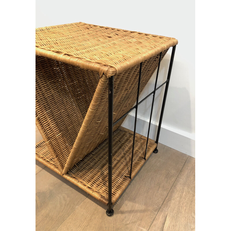 Tavolino vintage in metallo laccato nero e rattan, Francia 1970