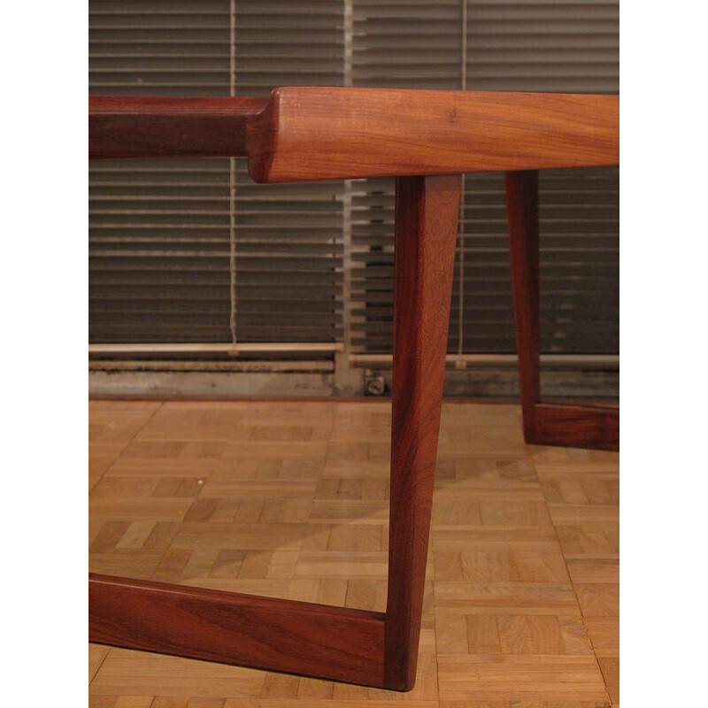 Table basse longue et rectangulaire, Peter Lovig NIELSEN - 1960