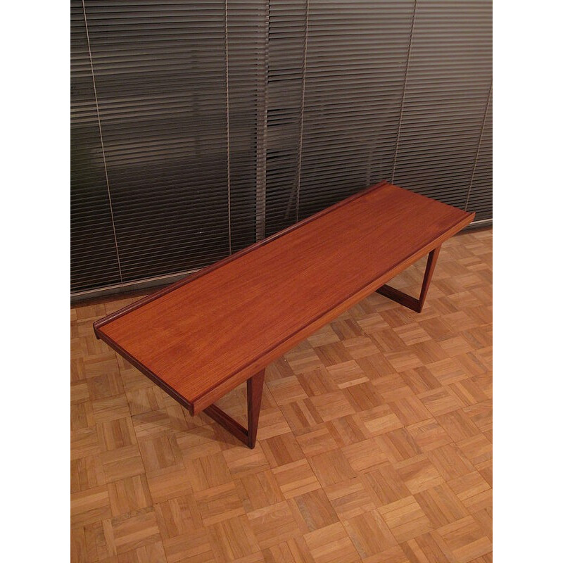 Slim rectangular coffee table, Peter Lovig NIELSEN - 1960s