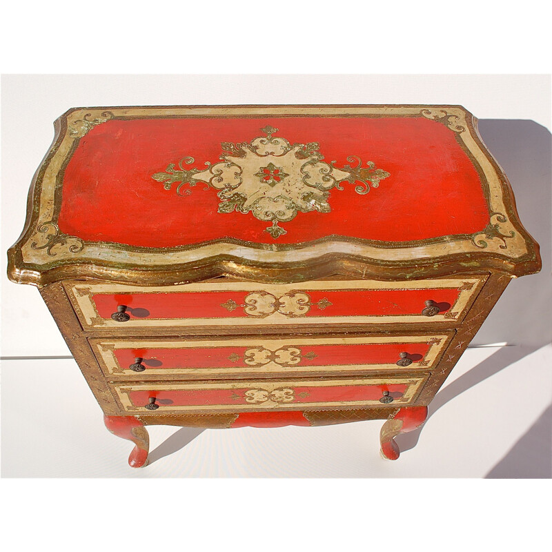 Vintage Florentine gilt and red chest of drawers, Italy 1960s
