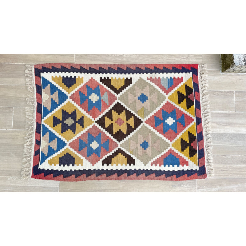 Vintage Kilim rug in pure wool