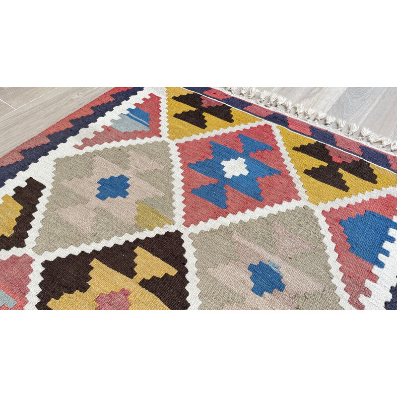 Vintage Kilim rug in pure wool