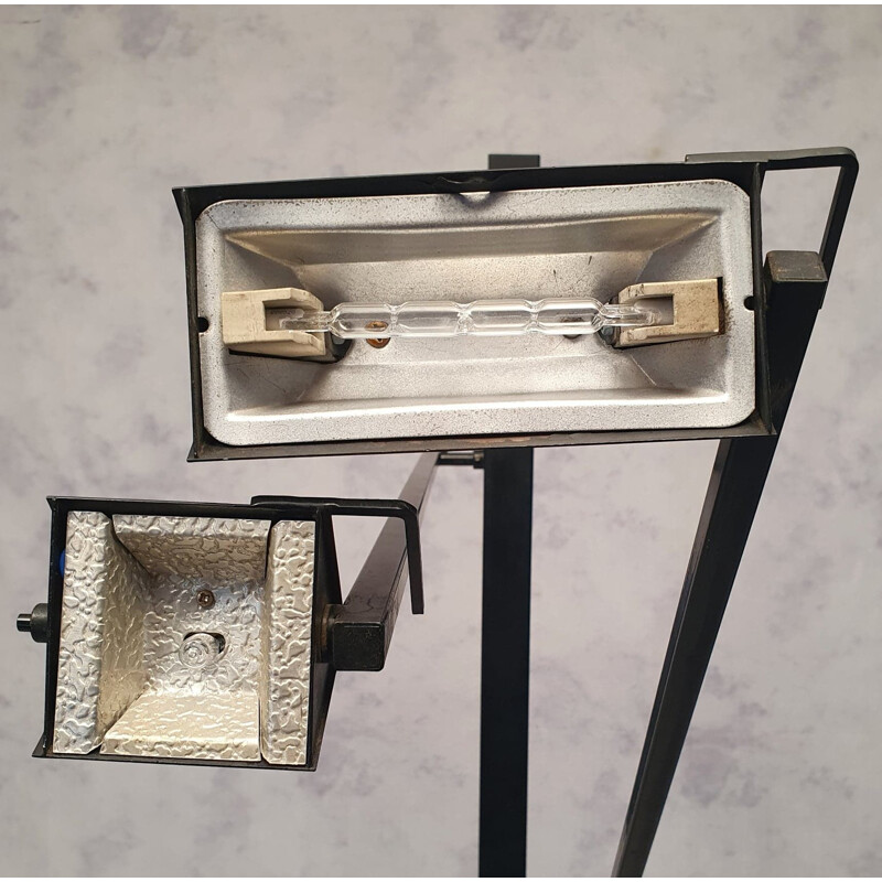 Vintage gelakt metalen vloerlamp van Stilnovo, Italië 1970
