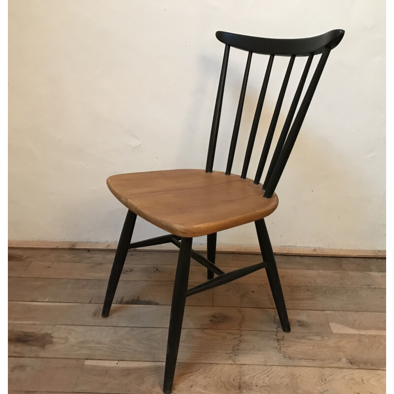 Pair of vintage solid wood chairs by Ilmari Tapiovaara, 1950