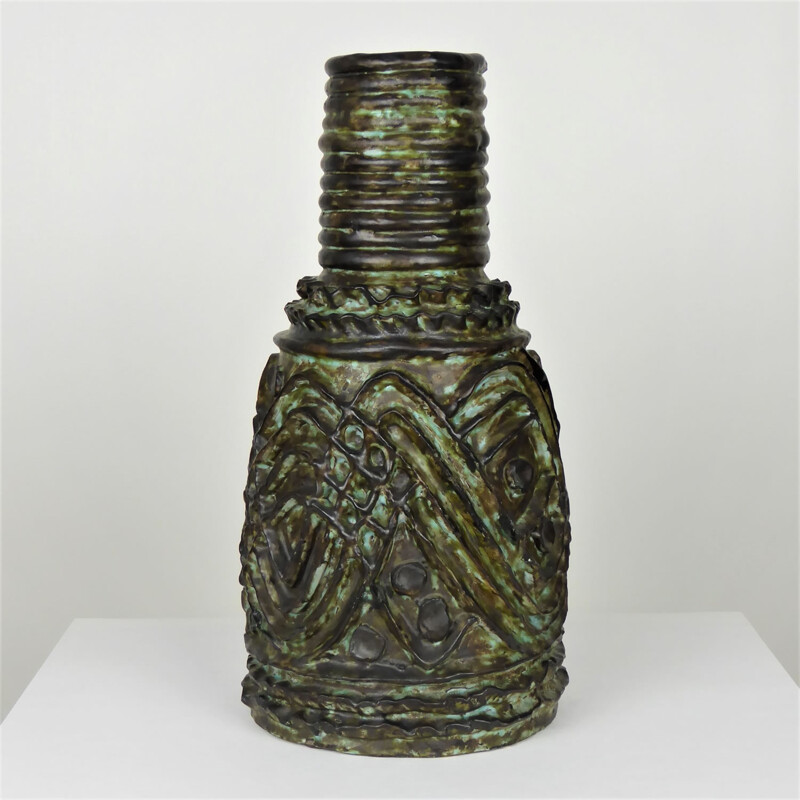 Vase émaillé brun aux reflets oxydé , Jérôme MASSIER - 1950