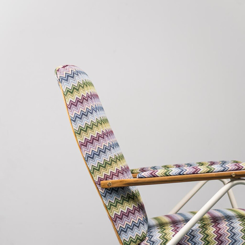 Pair of vintage fabric and metal recliners, 1970