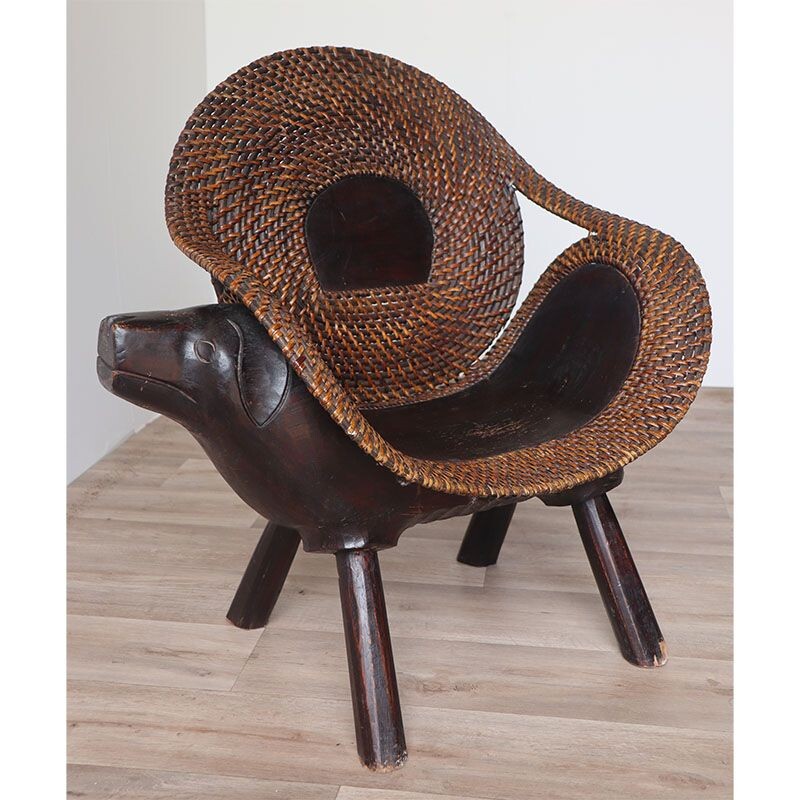 Vintage armchair in carved wood and rattan, 1960