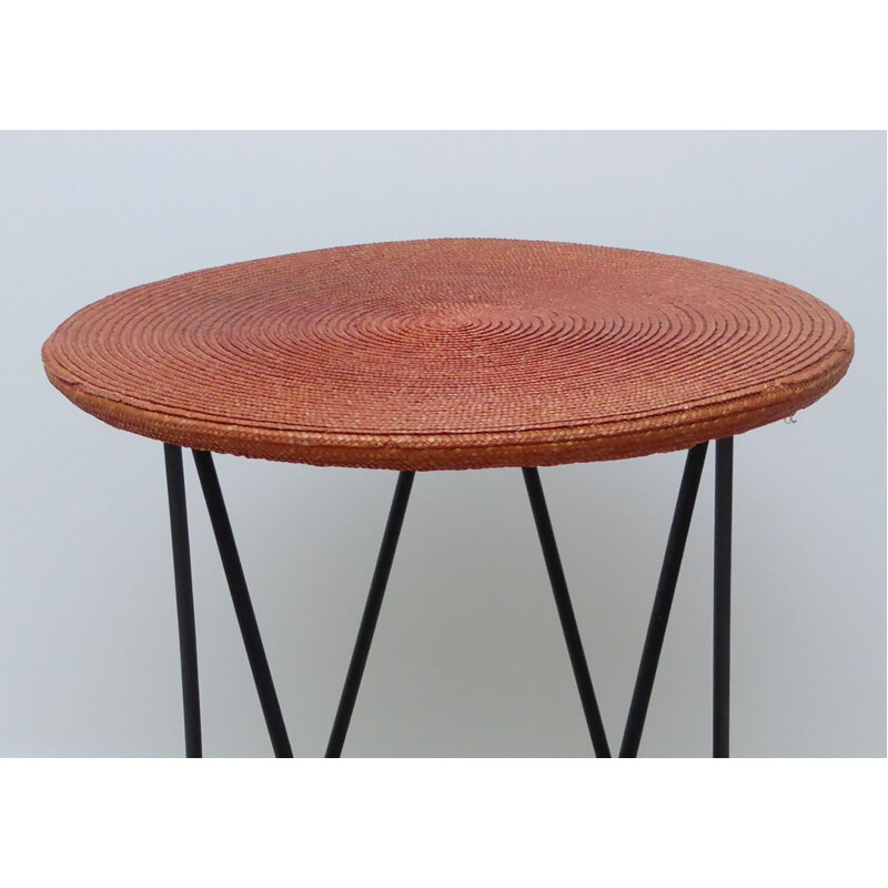 Mid century circular side table in straw and metal - 1950s