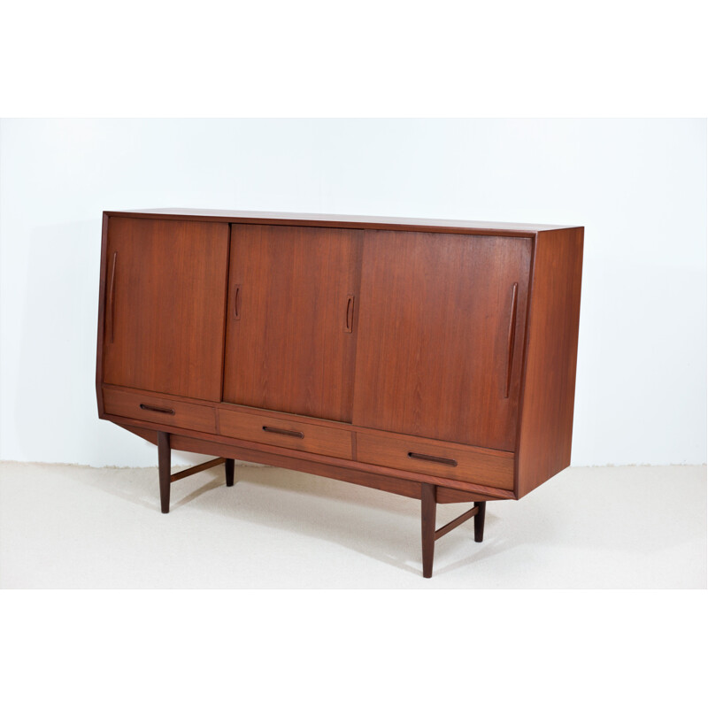 Vintage teak sideboard with 3 sliding doors