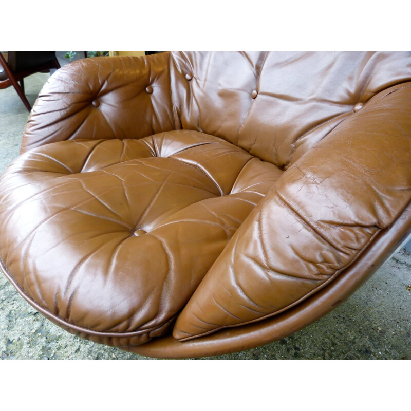 Pair of AIRBORNE armchairs, Karate model - 1960s