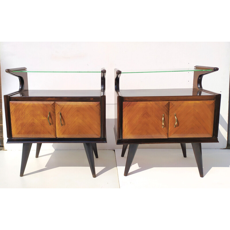 Par de mesas de cabeceira de madeira vintage e vidro por Paolo Buffa, 1940