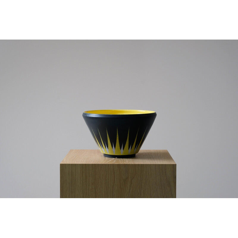 Vintage Vallauris yellow and black cup, 1960