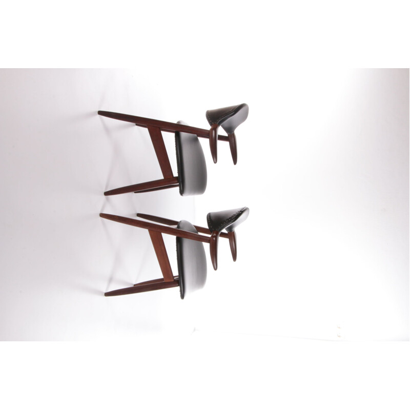 Pair of vintage Cowhorn chairs by Tijsseling for Hulmefa, 1960s