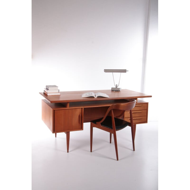 Vintage teak wooden desk model Rt200 by Heinrich Riestenpatt, 1960s