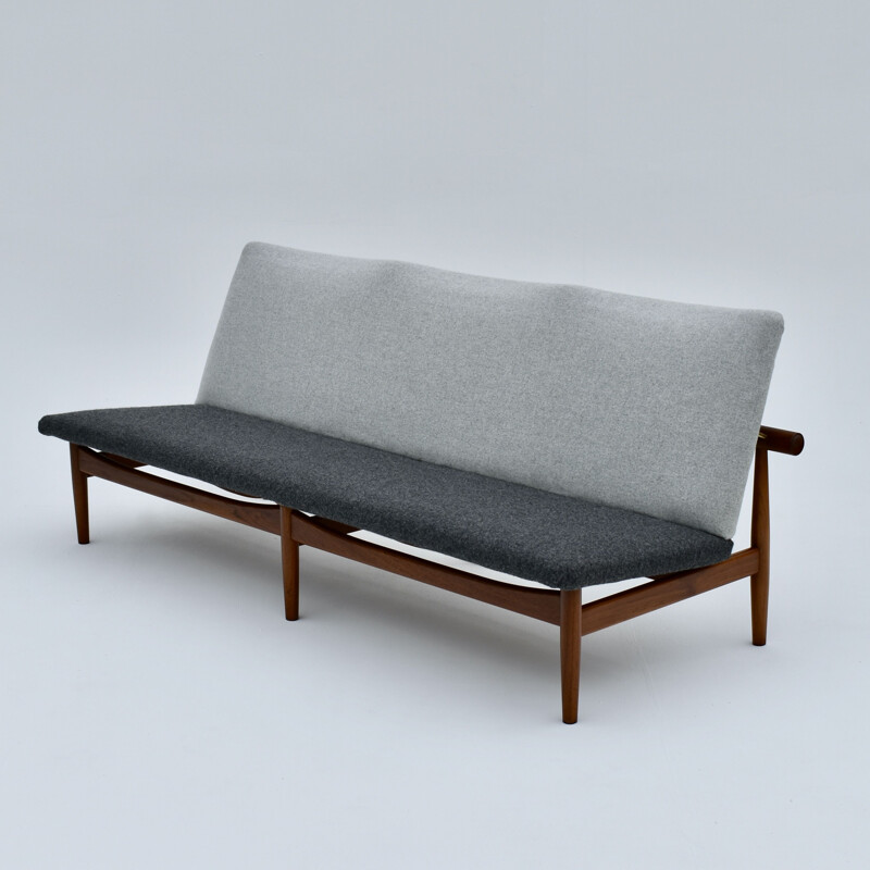 Vintage model 137 Japan sofa by Finn Juhl for France & Son, Denmark