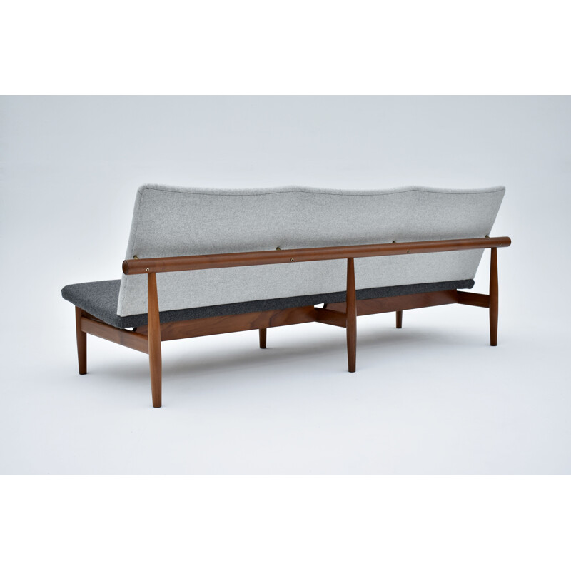 Vintage model 137 Japan sofa by Finn Juhl for France & Son, Denmark