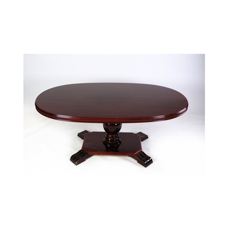 Vintage oval mahogany coffee table, 1930