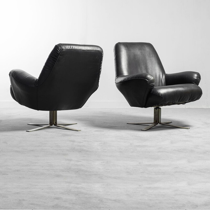 Paire de fauteuils vintage en cuir noir et métal par Gianni Moscatelli pour Formanova, 1960