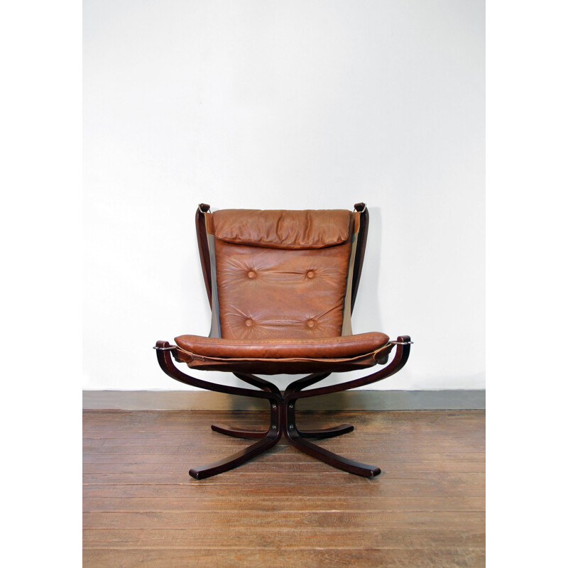 Falcon fauteuil en vintage voetenbank van Sigurd Ressell voor Vatne Møbler, 1970