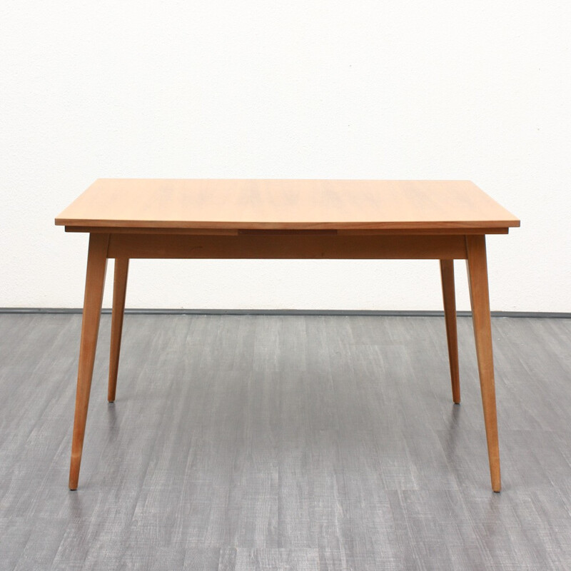 Extendable dining table in walnut - 1960s