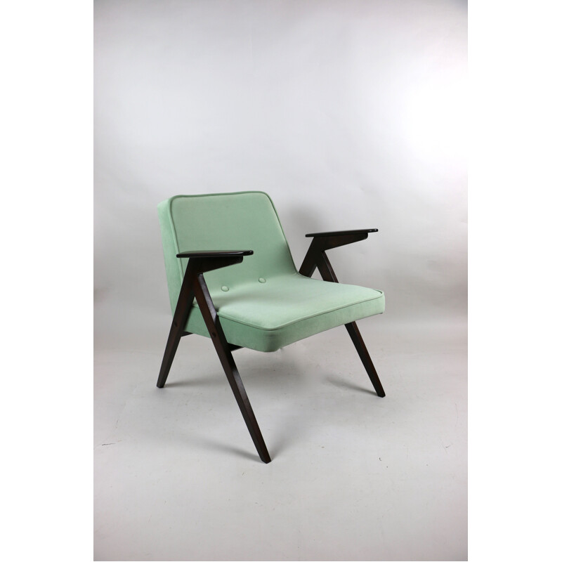 Vintage Bunny lichtgroene fauteuil van Józef Chierowski, 1970