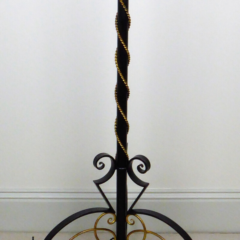 Mid century floor lamp in lacquered with golden metal details - 1950s