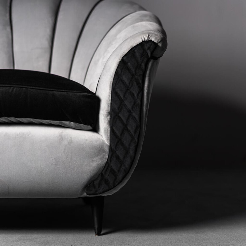 Sillón vintage de terciopelo negro y gris, 1950