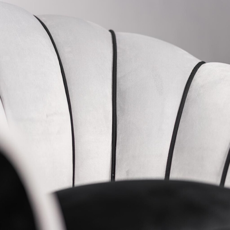 Sillón vintage de terciopelo negro y gris, 1950