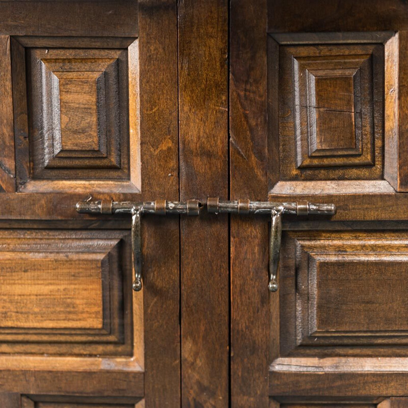 Credenza vintage in legno con dettagli in metallo, 1950