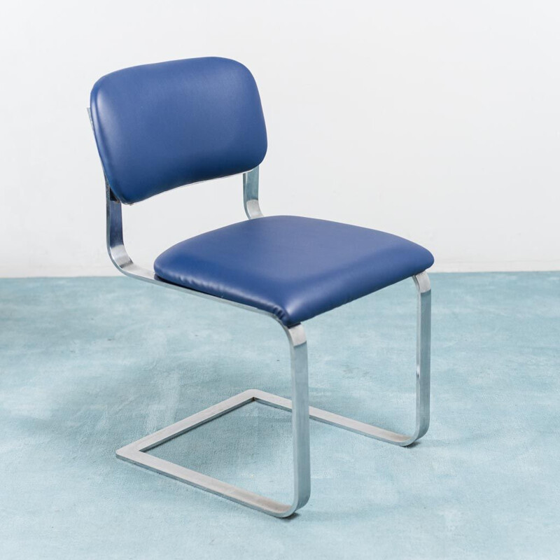 Juego de 4 sillas vintage de ecopiel azul y metal cromado, 1970