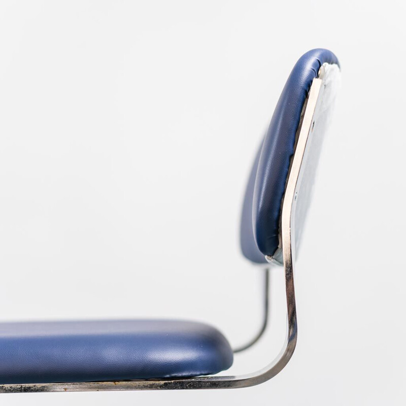 Juego de 4 sillas vintage de ecopiel azul y metal cromado, 1970