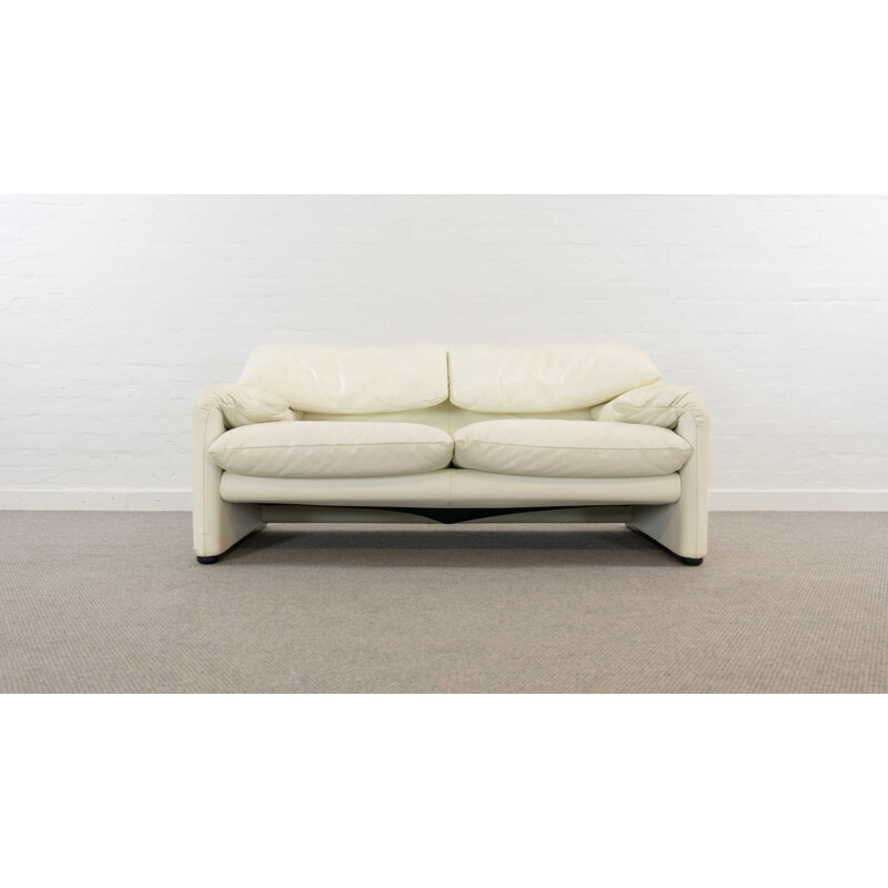 Maralunga 2-seater sofa in white leather by Vico Magistretti for Cassina, Italy 1973