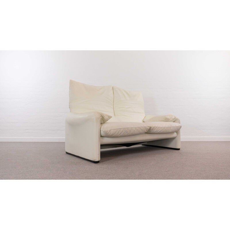 Maralunga 2-seater sofa in white leather by Vico Magistretti for Cassina, Italy 1973