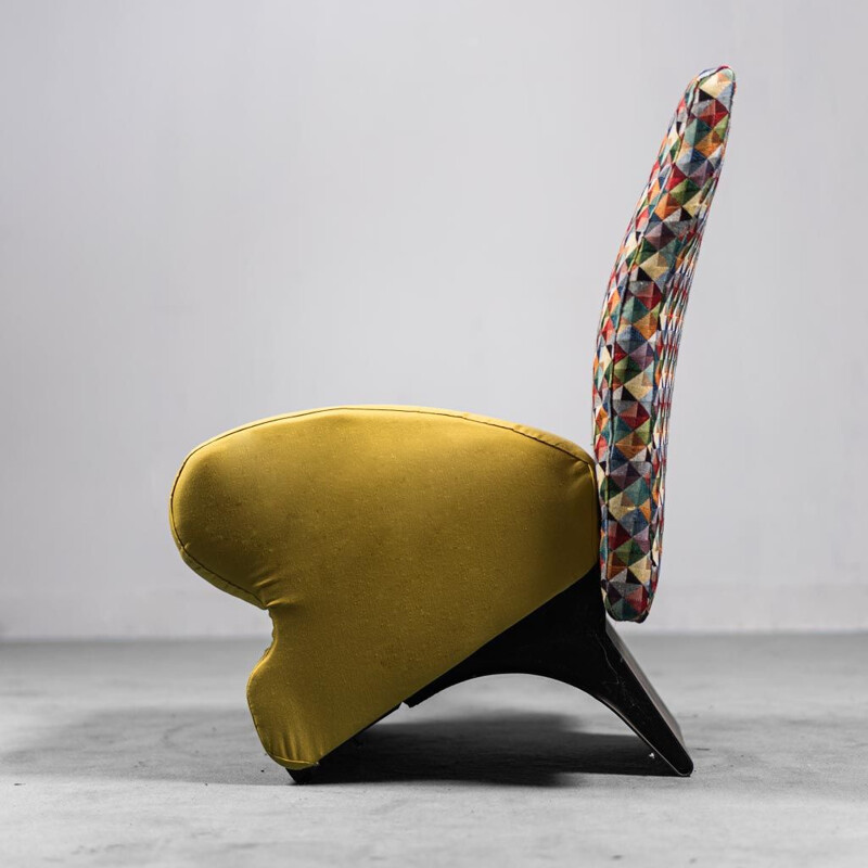 Par de poltronas vintage em tecido amarelo e multicolor, 1980