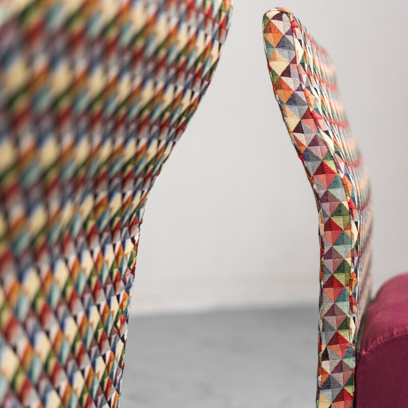 Pareja de sillones vintage en tejido burdeos y multicolor, 1980