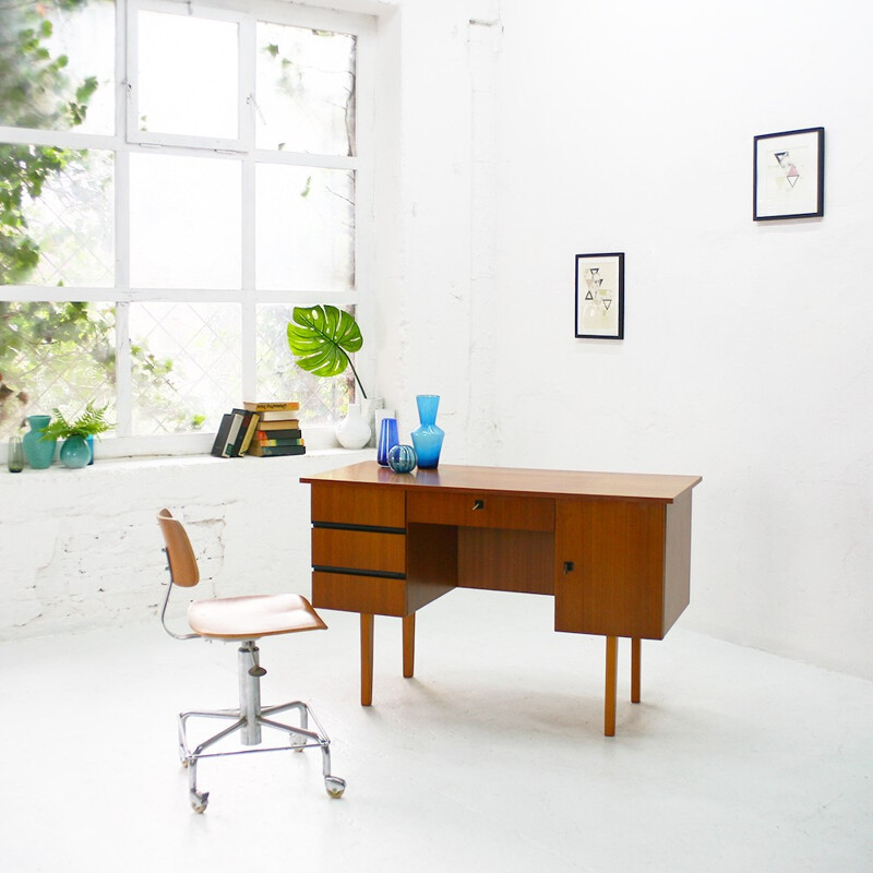 Mid century desk in walnut with drawers - 1960s