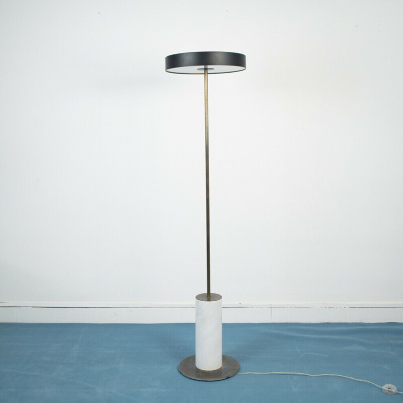 Lámpara de pie vintage de metal y mármol, 1950