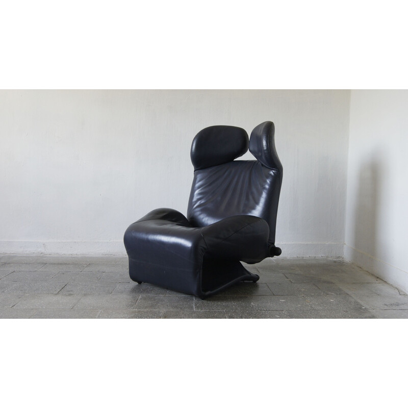 Vintage wink lounge chair in leather by Toshiyuki Kita for Cassina